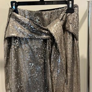 NWT gold sequin knee length Zara skirt